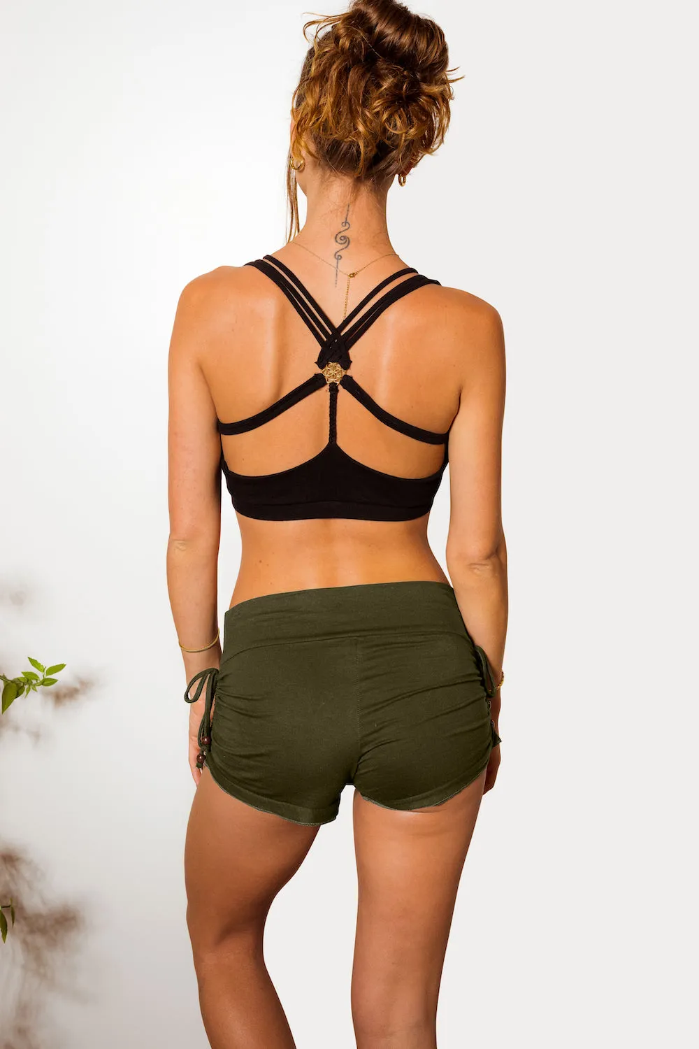 ASANA BOOTY SHORTS OLIVE