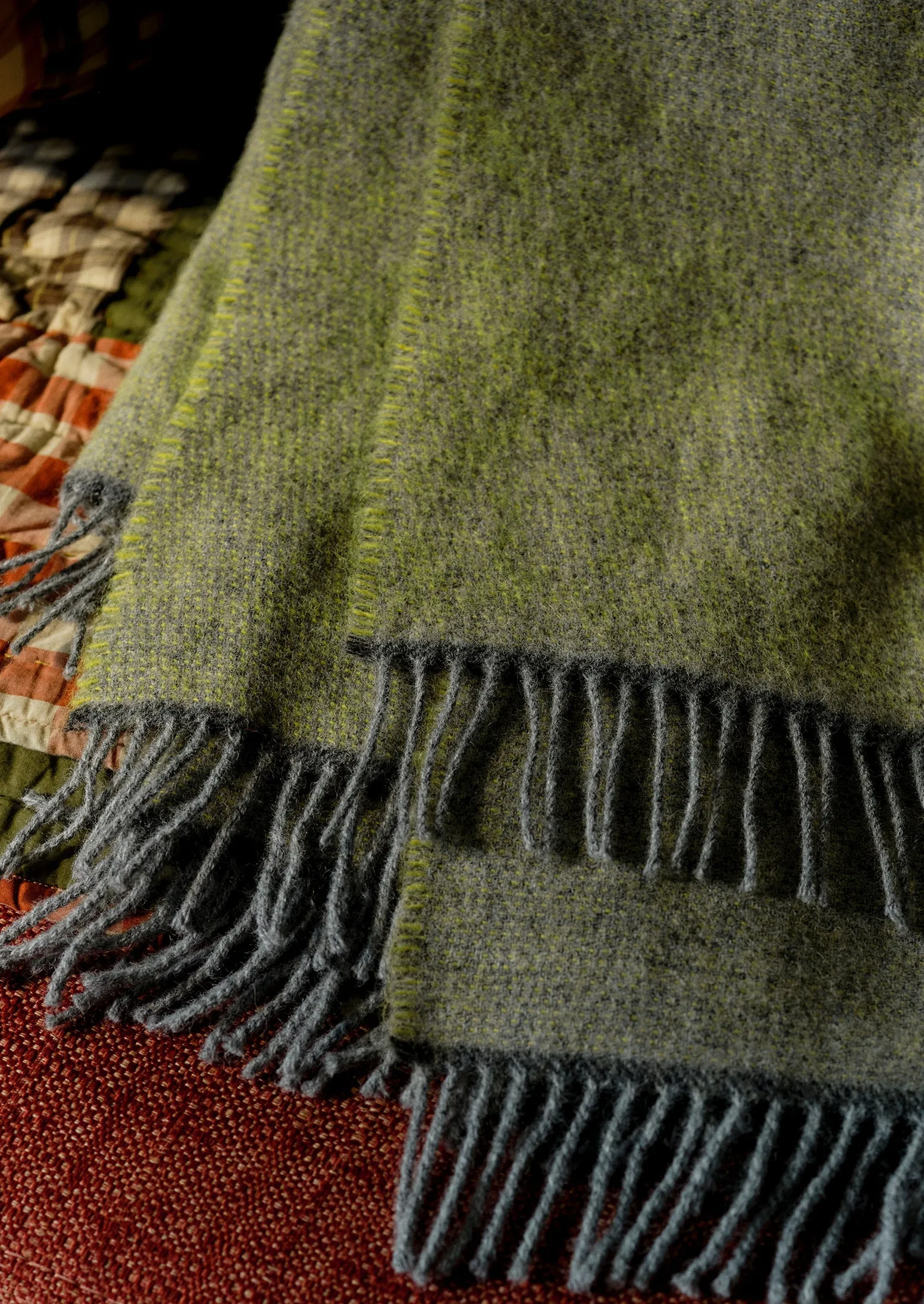 Premium Brior Wool Blanket in Pollen/Anthracite Color - Supreme Warmth and Comfort