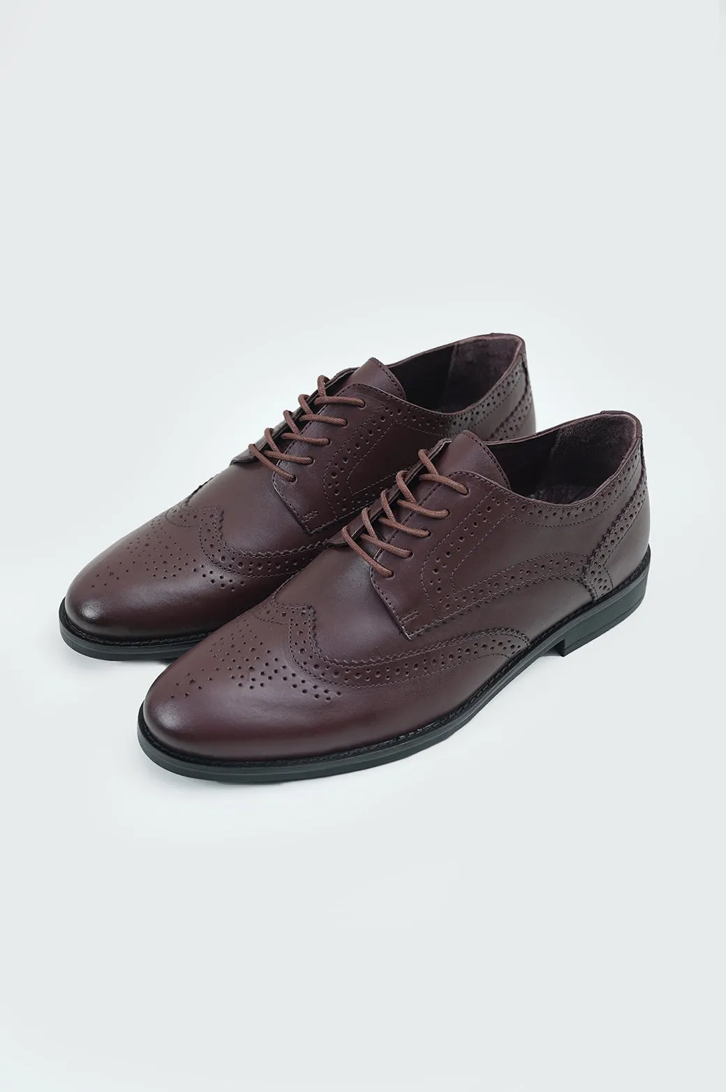 CLASSIC LEATHER BROGUES