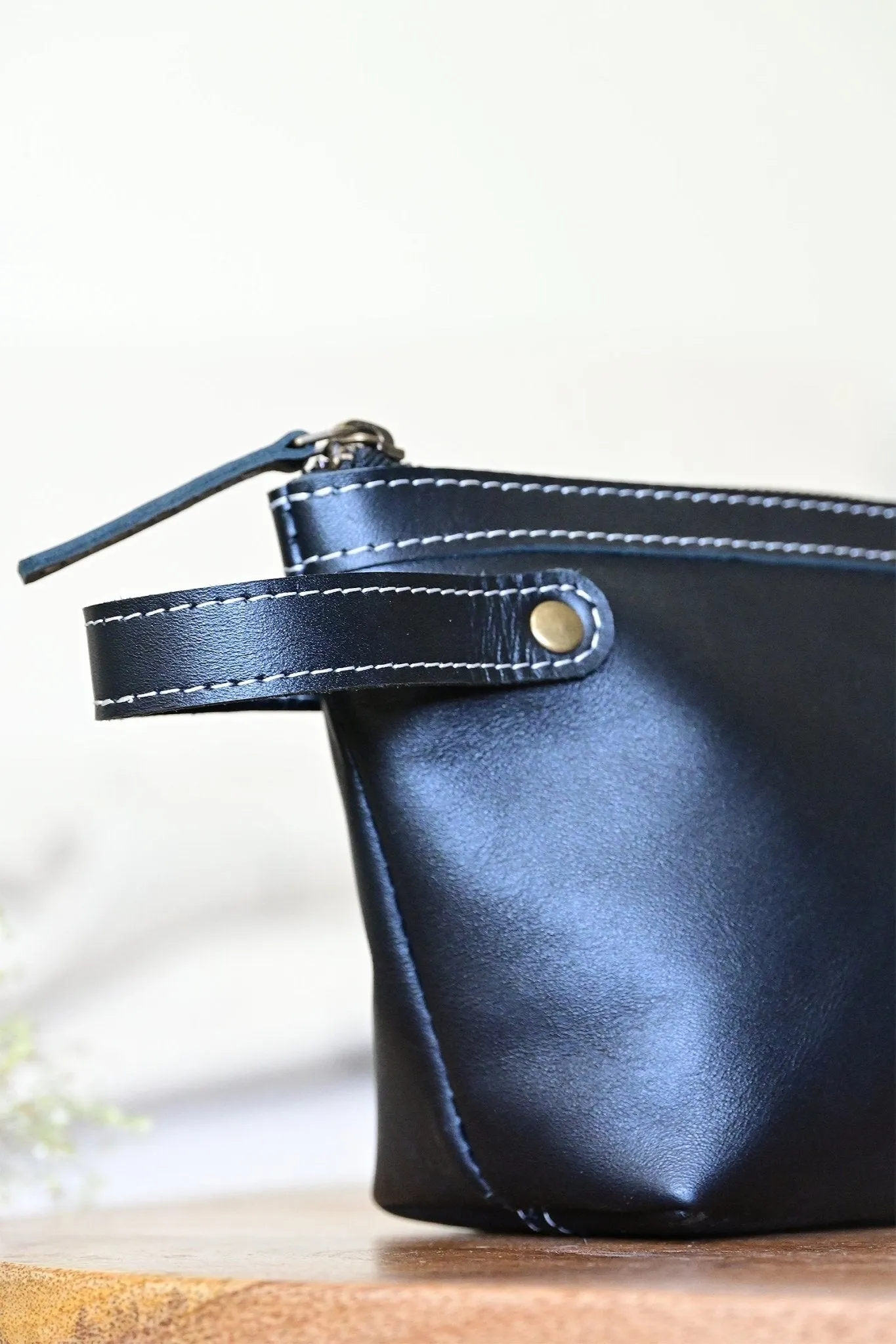 FLISK - LEATHER POUCH