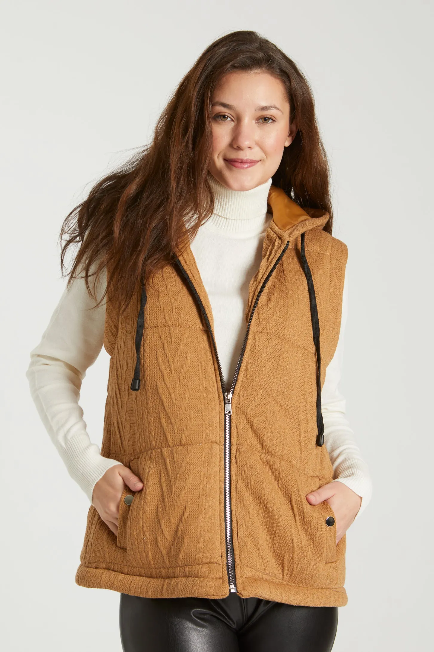 KNIT PUFFER VEST - BROWN