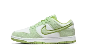 Nike Dunk Low SE Fleece Green