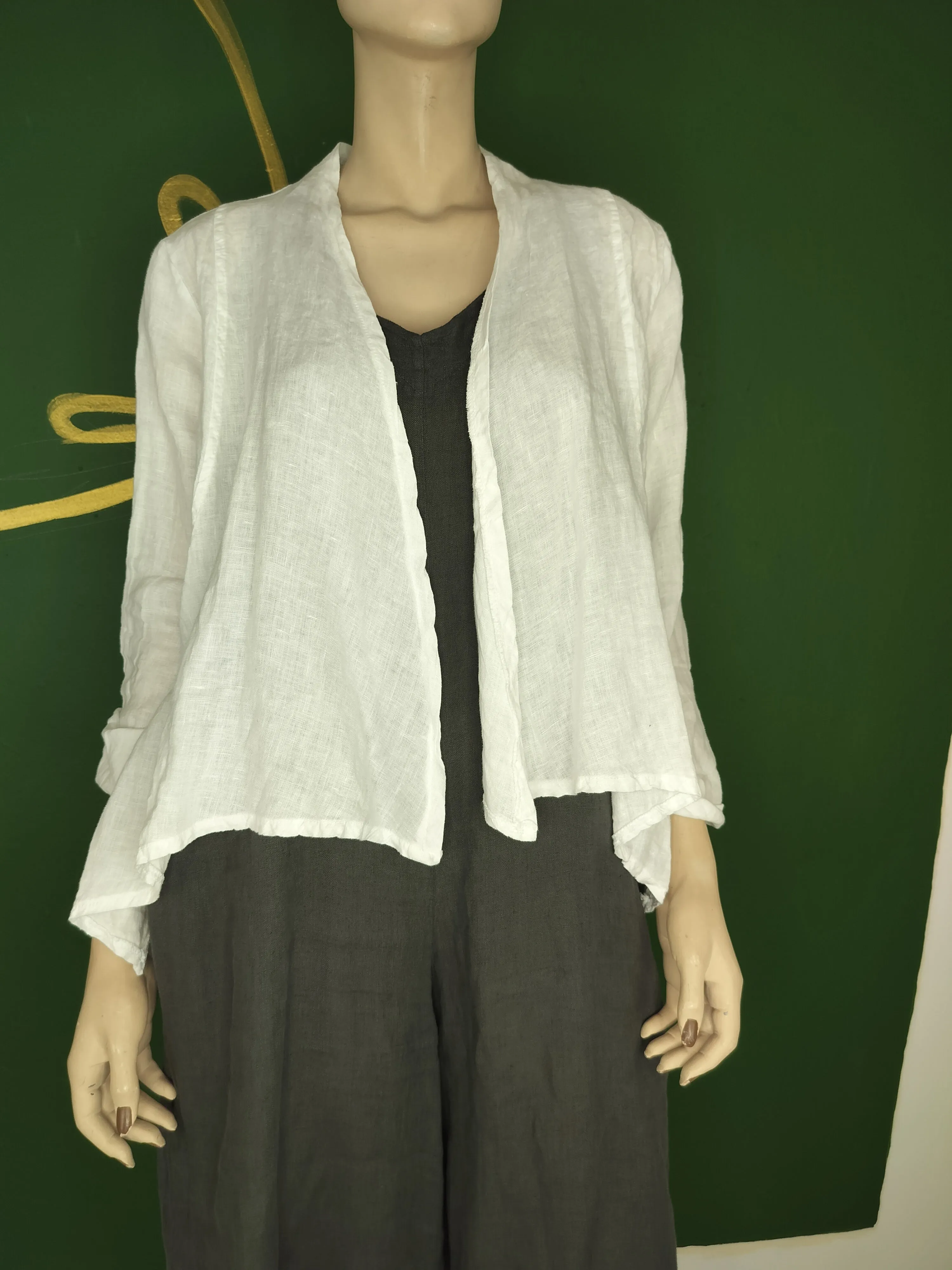 Short Detailed Cardigan