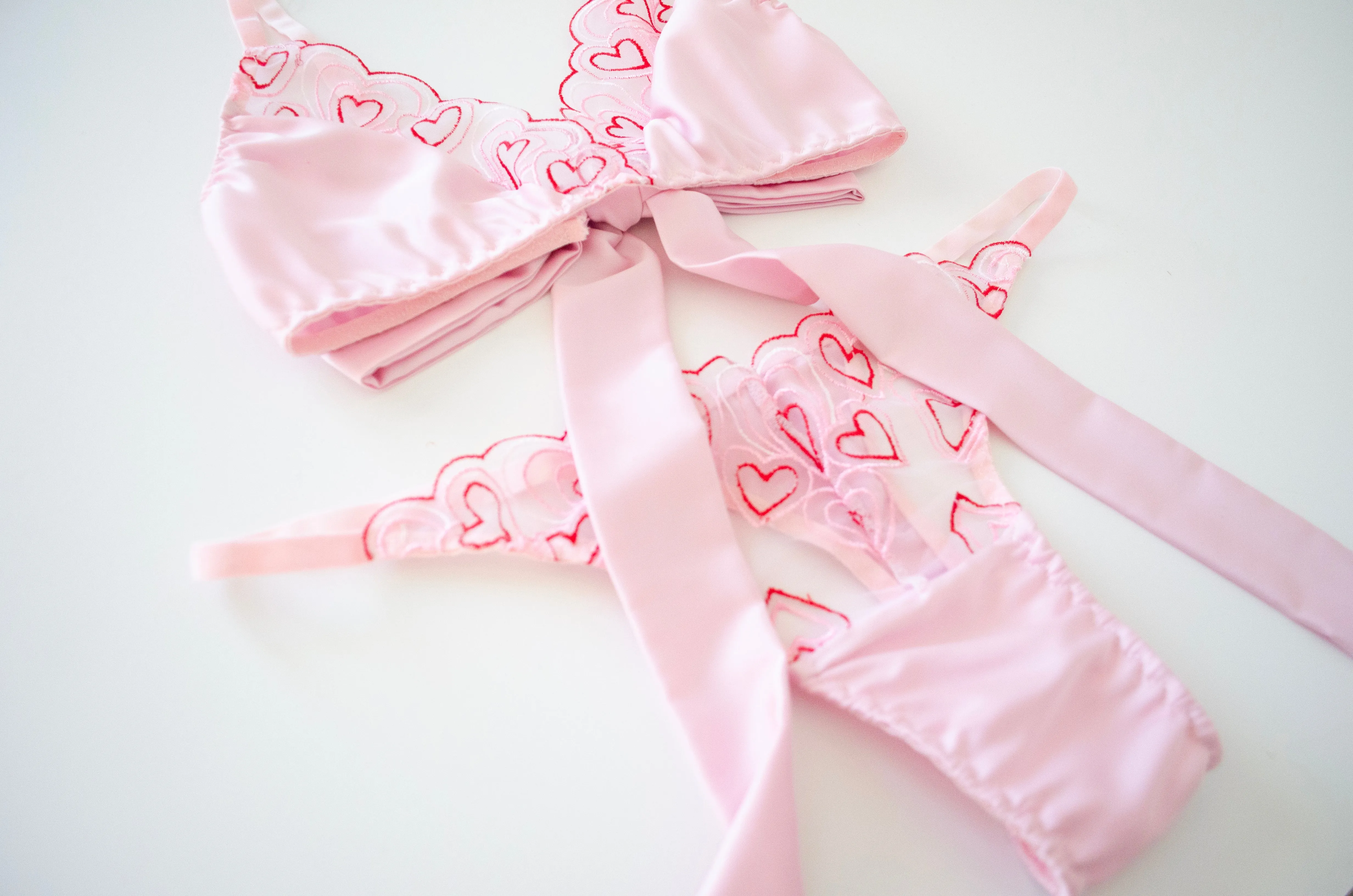 Sweetheart Satin Heart Set